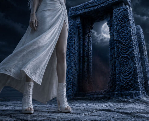 Listen to Heart of Ice - Moon Darque