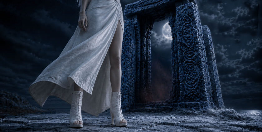 Between Numbness & Desire – Listen to "Heart of Ice" 1 Listen to Heart of Ice - Moon Darque